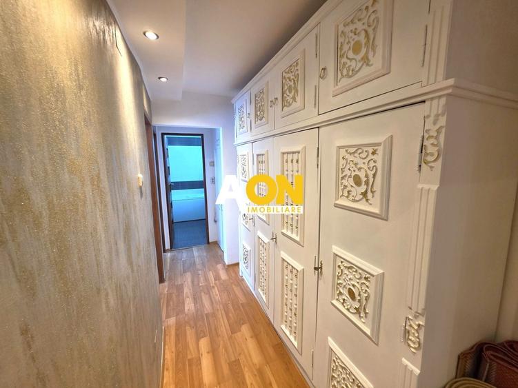 Apartament cu 3 camere decomandat, mobilat în Cetate