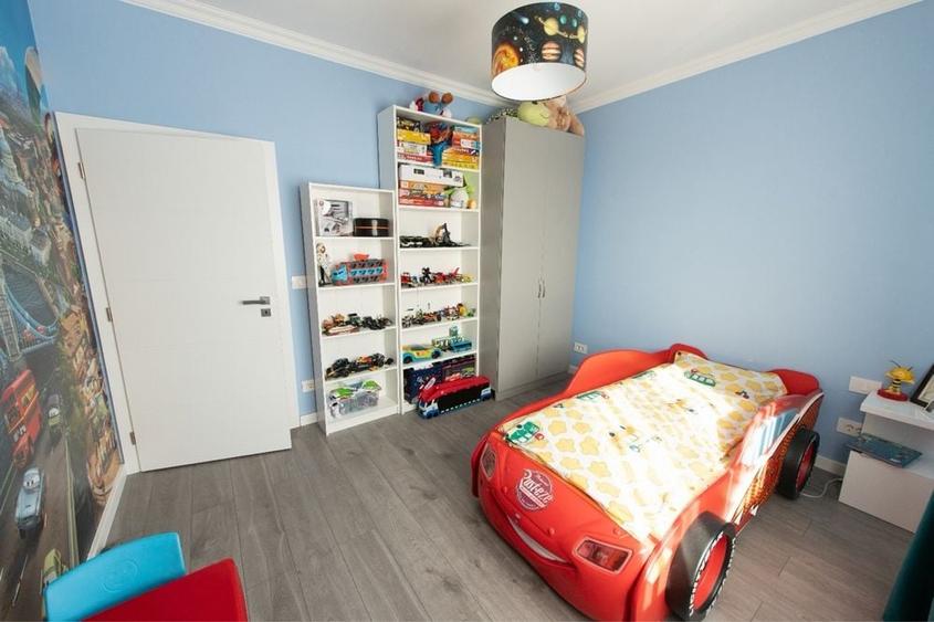 Casă cu 4 camere în Remetea Mare