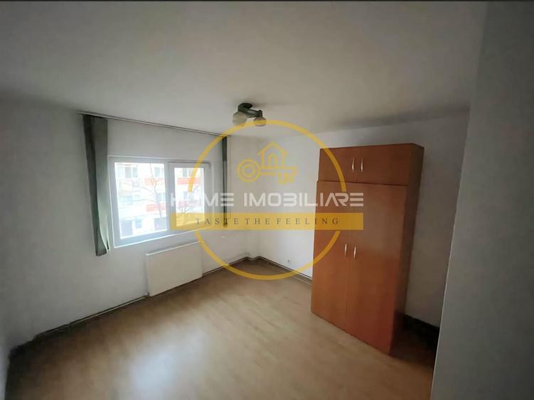 Apartament cu 3 camere decomandat, mobilat în Dacia