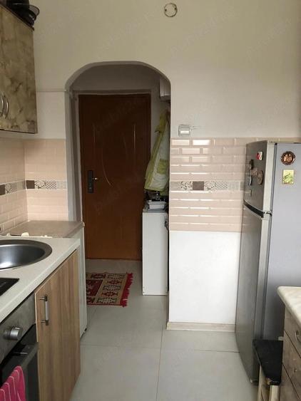Proprietar - 2 Camere DECOMANDAT | Etaj 2 din 3 | B-dul Republicii 33 | Renovat & Centrala - 10
