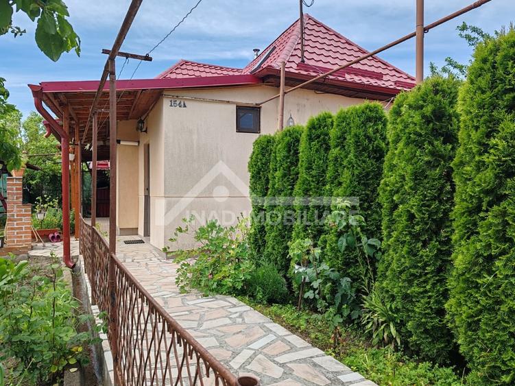 Casă individuală cu 3 camere cu Canalizare în Câmpia Turzii