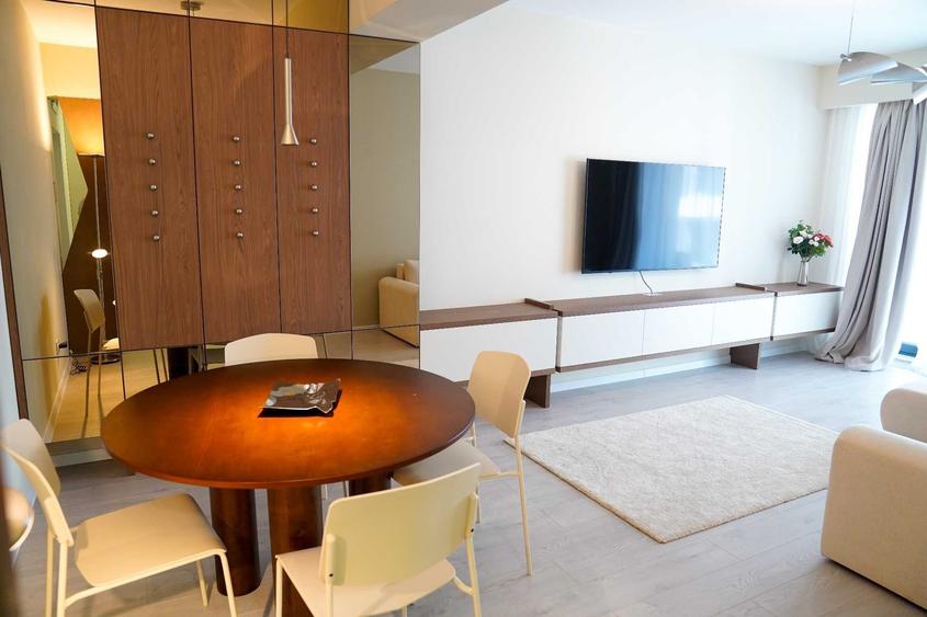 Apartament cu 2 camere decomandat în Splaiul Independenței