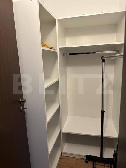 Apartament cu 2 camere semidecomandat, mobilat în Micro 17