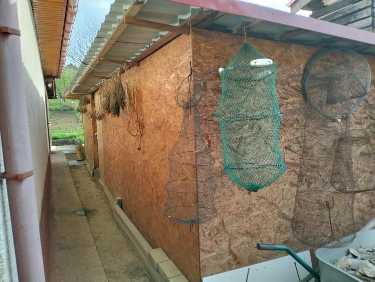 Casă cu 2 camere în Brănișca