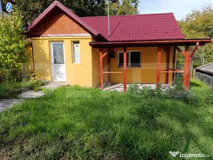 Casă cu 2 camere cu Teren 176 Mp în Central