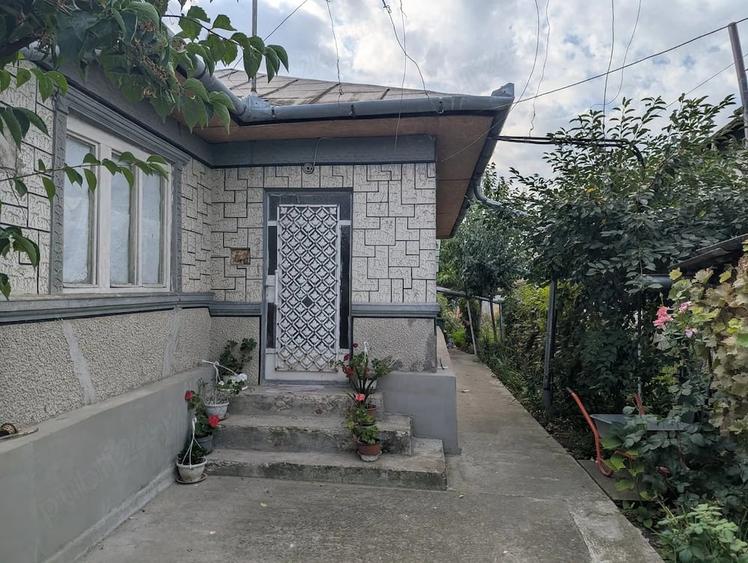 Casă cu Teren 500 Mp în Central