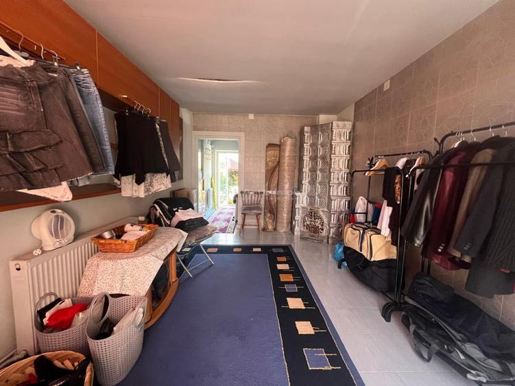 Apartament cu 4 camere nedecomandat în Central
