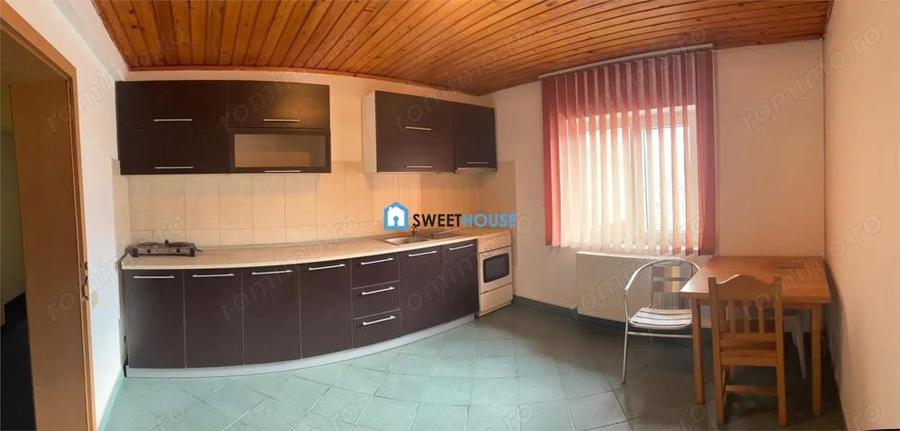 Spațiu comercial, de 850 mp, în Bran