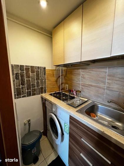 Apartament o camera in zona MAGAZINUL CENTRAL - 4