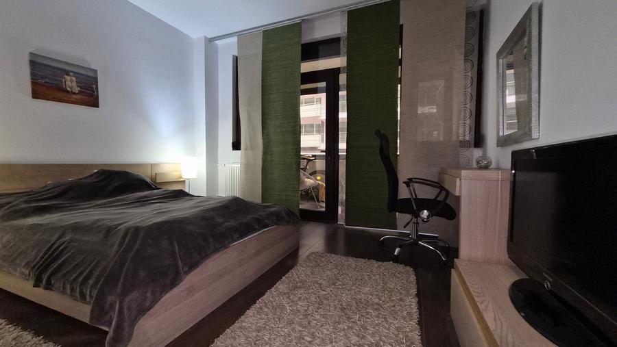 Apartament cu 2 camere decomandat, mobilat în Central