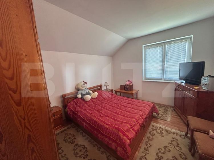 Casă individuală cu 7 camere cu Canalizare în Exterior Est
