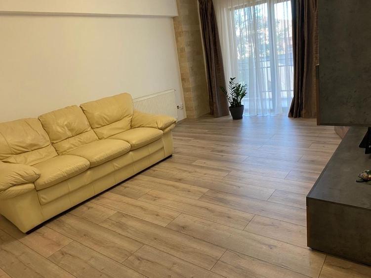 Apartament cu 2 camere decomandat în Trivale