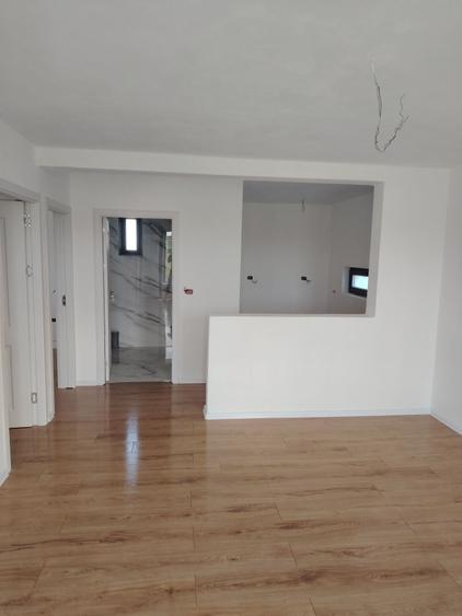 Casă cu 3 camere în Colibași