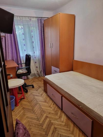 Apartament cu 3 camere decomandat în Popa Șapcă
