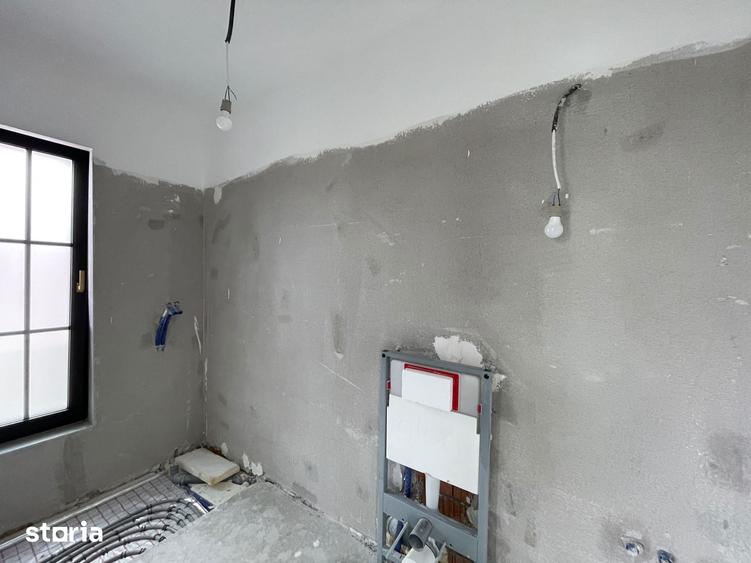 Casă cu 5 camere cu Teren 631 Mp în Ghiroda