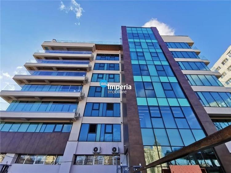 Birou, de 106 mp, în Central