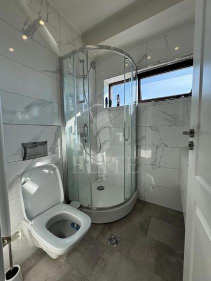 Apartament cu 3 camere semidecomandat, mobilat în Dâmbul Rotund