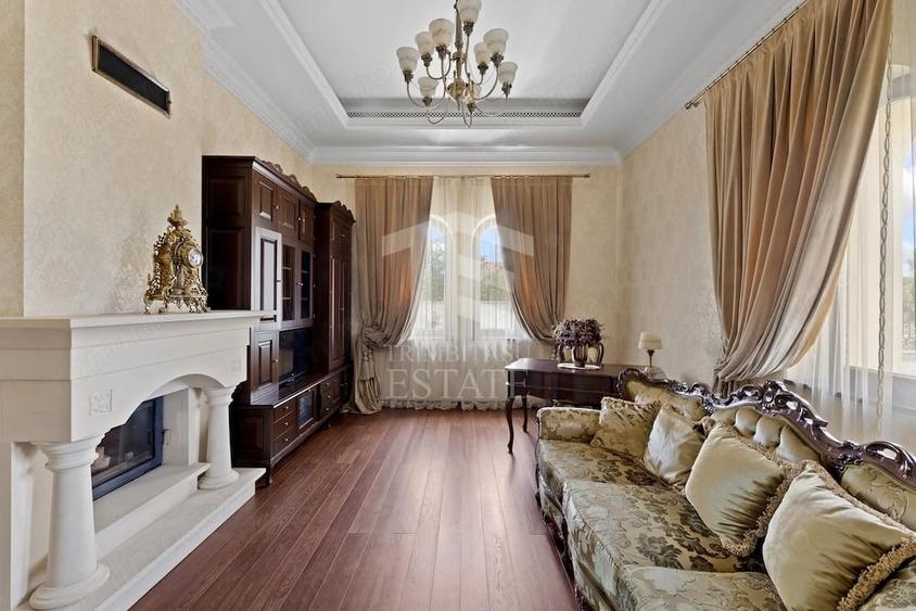 Casă cu Teren 1736 Mp în Mândruloc