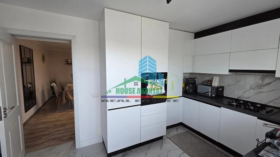 Apartament cu 4 camere decomandat în Vânători