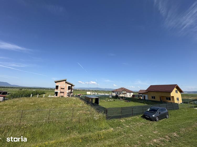 Teren de 664 mp, în Bod