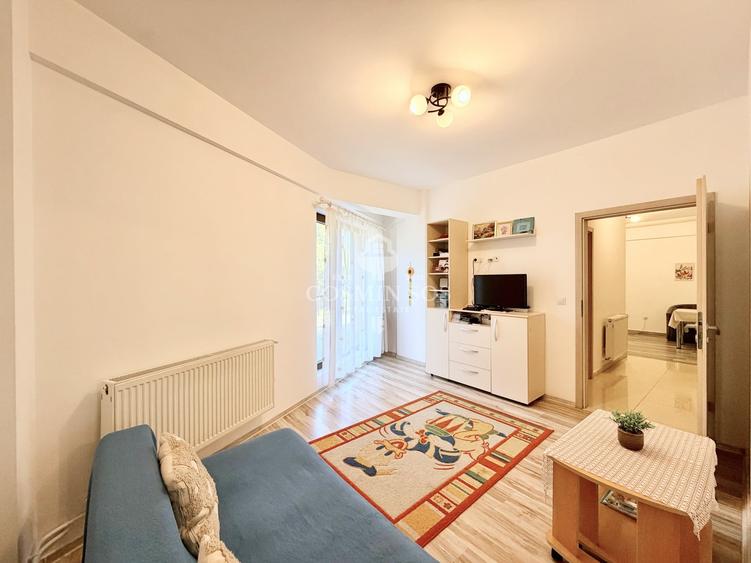 Apartament cu 2 camere decomandat, mobilat în Europa