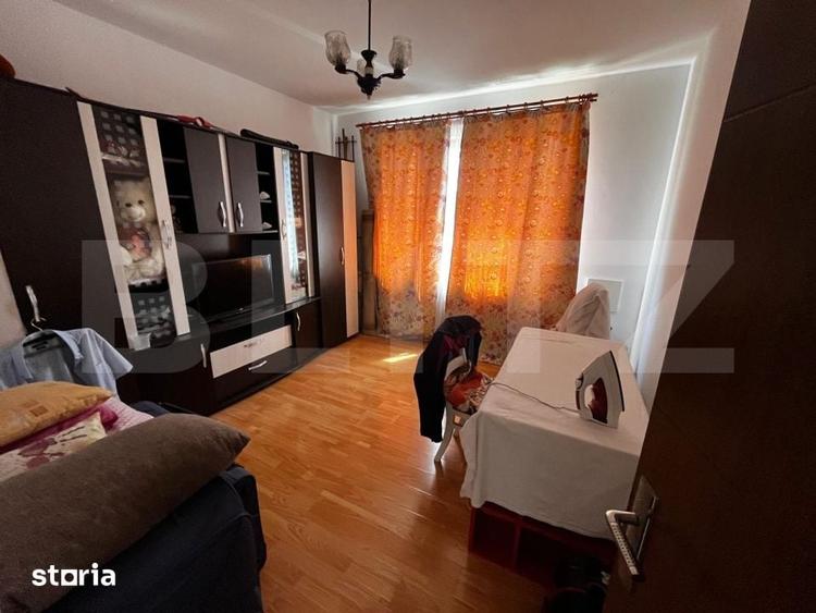 Casă cu 4 camere cu Teren 1174 Mp în Central
