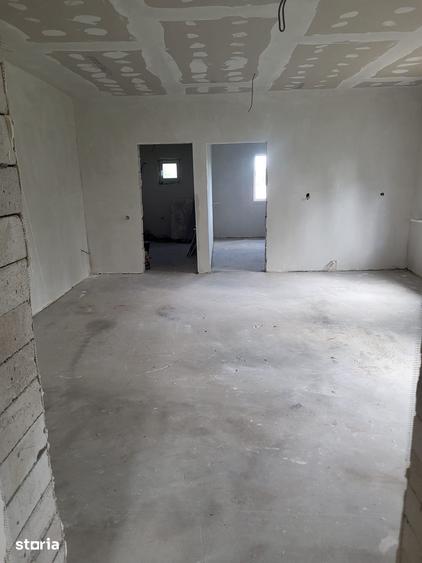 Casă cu 3 camere cu Teren 230 Mp în Lumina