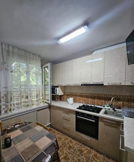 Apartament cu 2 camere decomandat în Giurgiului