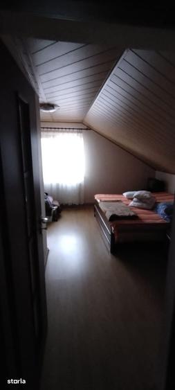 Casă cu 6 camere cu Teren 600 Mp în Kamsas