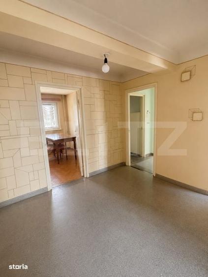 Apartament cu 4 camere decomandat în Central