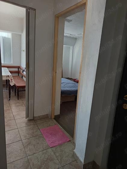 Apartament cu 3 camere decomandat în Micro 11