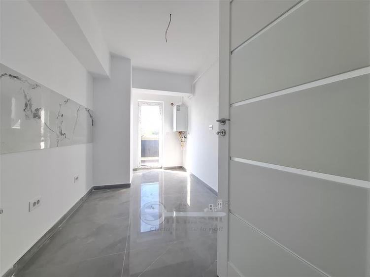Apartament cu 3 camere decomandat în Galata