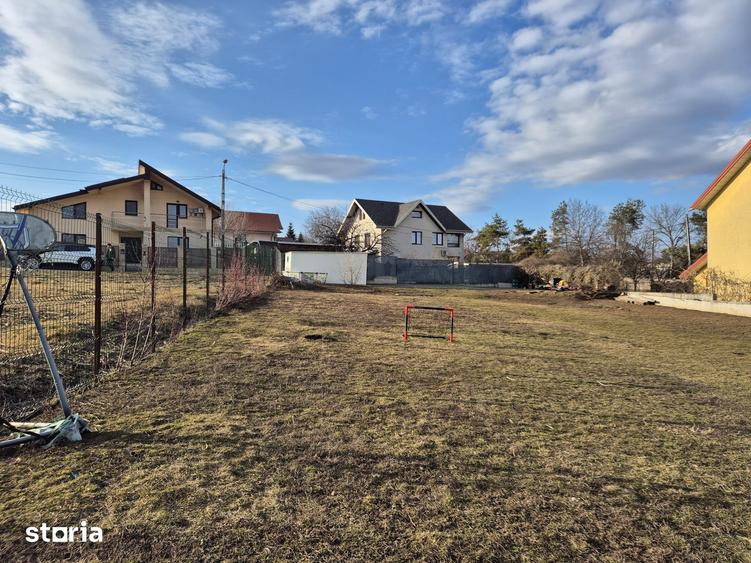 Teren de 1100 mp, în Aleea Tudor Neculai