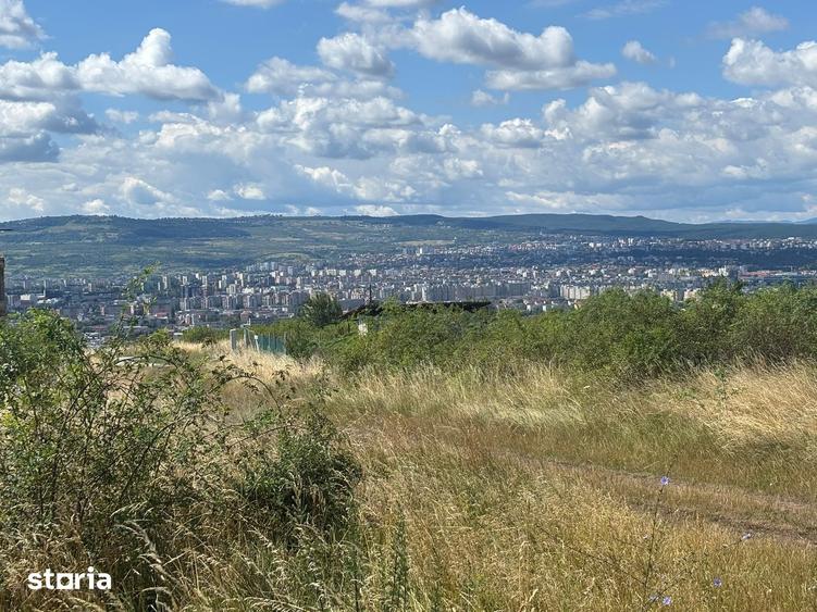 Teren de 650 mp, în Iris