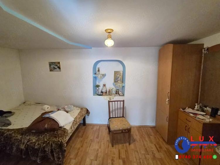 Casă cu 3 camere cu Teren 295 Mp în Babadag