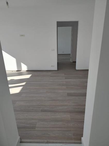 Apartament cu 2 camere semidecomandat în Gorjului