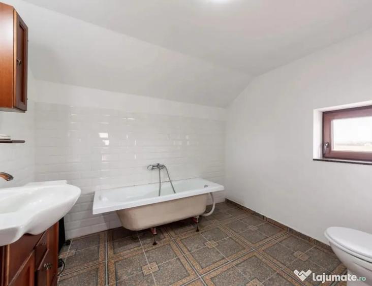 Casa moderna in Bradu - 3 camere,sauna proprie,mobilata , - 3