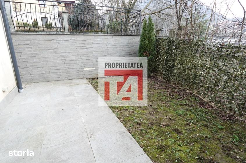 Apartament cu 3 camere decomandat în Valea Roșie