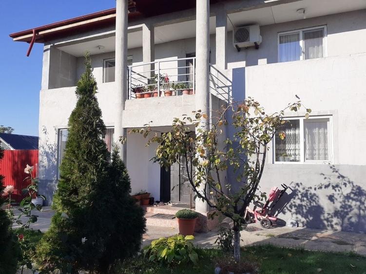 Casă cu 4 camere cu Teren 300 Mp în Ștefăneștii de Jos
