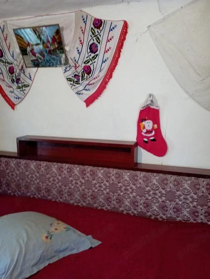 Casă cu 3 camere cu Teren 1000 Mp în Gogoșu