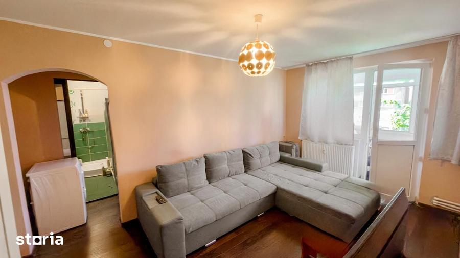 Apartament cu 2 camere decomandat în Micro 20