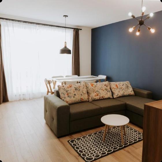 Apartament cu 2 camere semidecomandat, mobilat în Zorilor