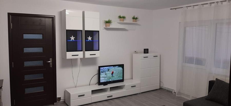 Apartament cu 2 camere semidecomandat în Găvana