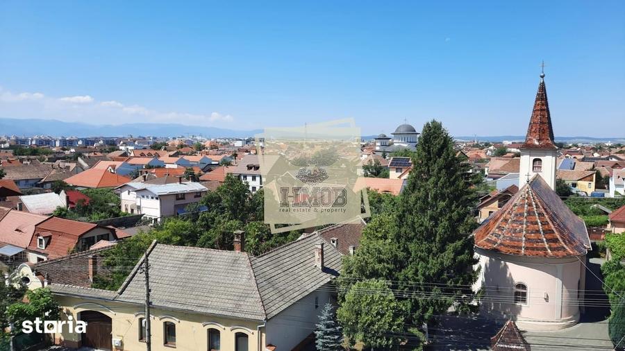 Apartament cu 3 camere decomandat în Terezian