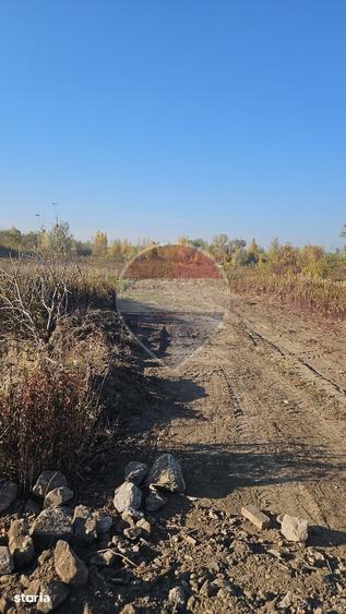 Teren de 7478 mp, în Central