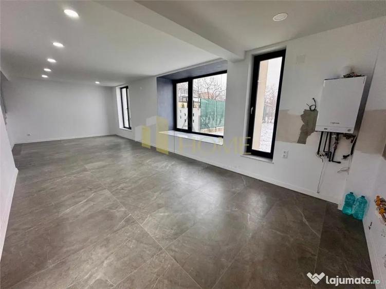 Casă cu 4 camere cu Teren 416 Mp în Păulești