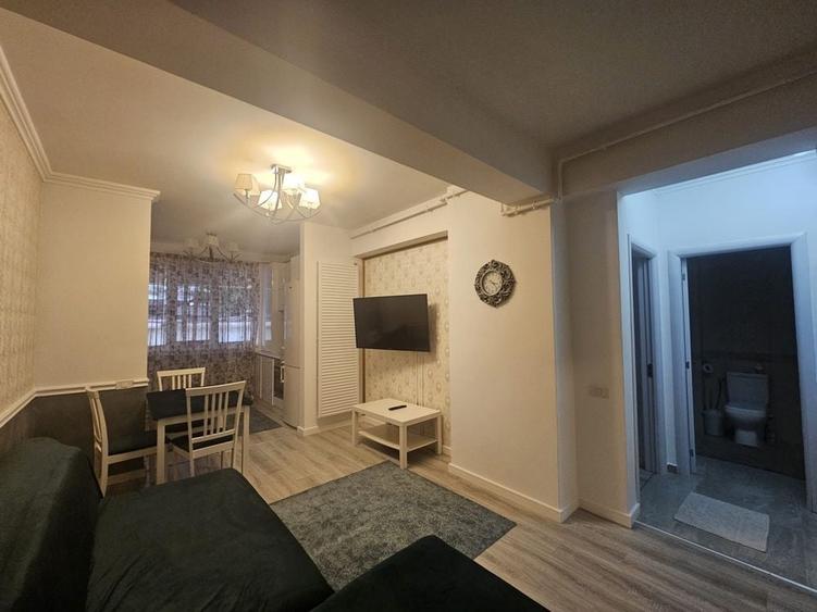 Apartament cu 2 camere semidecomandat în Apărătorii Patriei