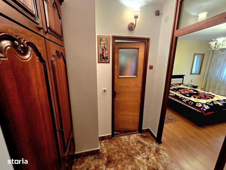 Apartament cu 2 camere decomandat în Frații Golești
