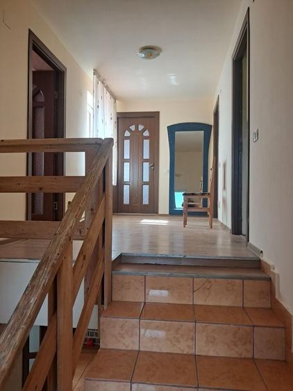 Casă cu 4 camere în Căciulești