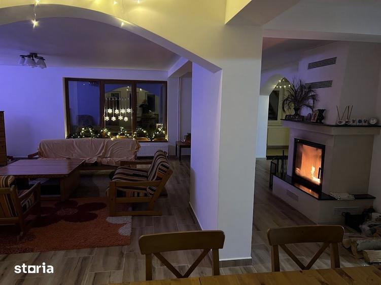 Casă cu 6 camere cu Teren 2000 Mp în Gruiu